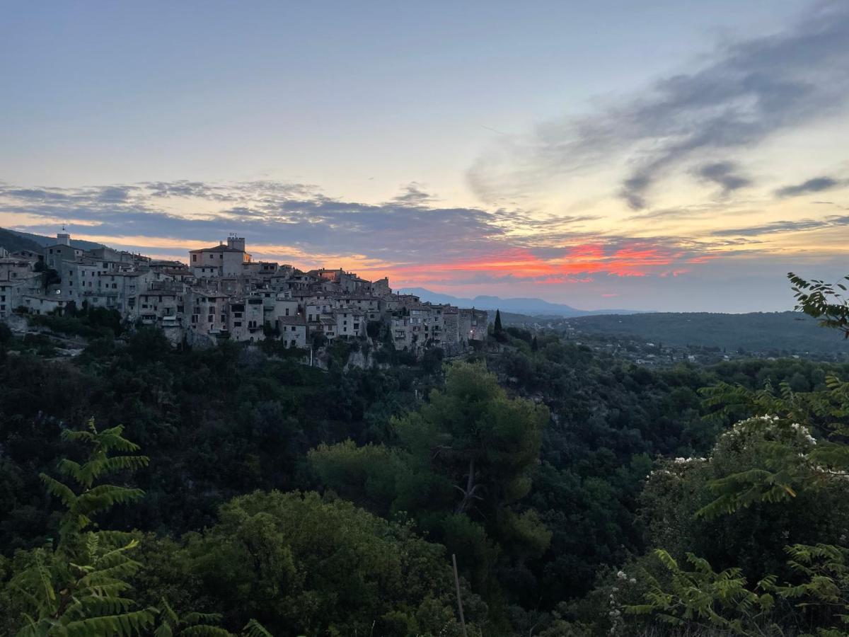 Carpe Diem Tourrettes-sur-Loup Bagian luar foto