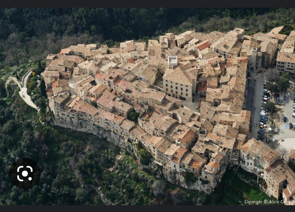 Carpe Diem Tourrettes-sur-Loup Bagian luar foto