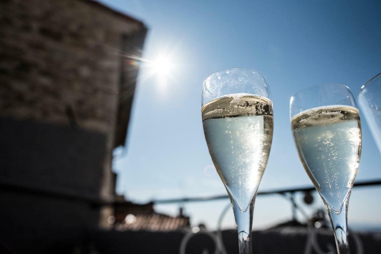 Carpe Diem Tourrettes-sur-Loup Bagian luar foto