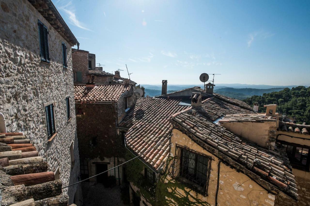 Carpe Diem Tourrettes-sur-Loup Bagian luar foto
